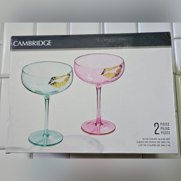 Wicked Inspired Lips Coupe Glass Set - Picture 2 of 7